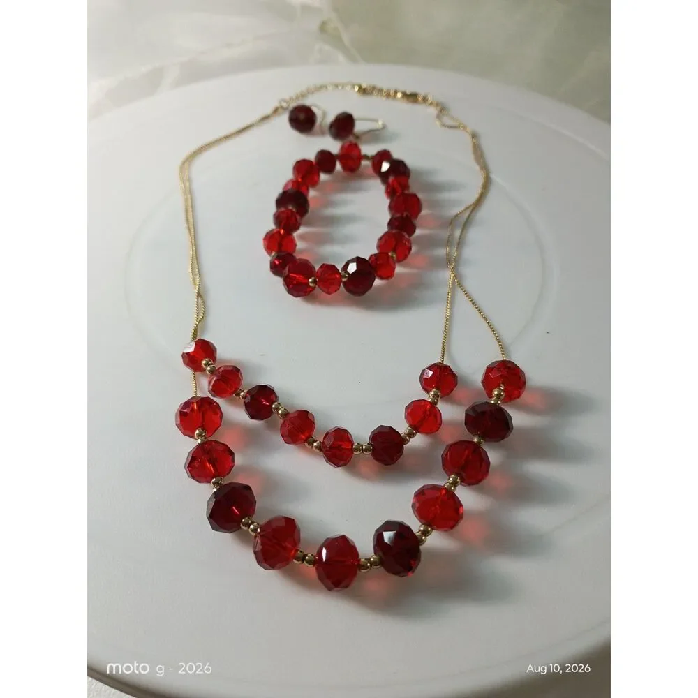 Chunky Red Glass Bead Tiered bib Necklace & Drop Earrings Set & Bracelate